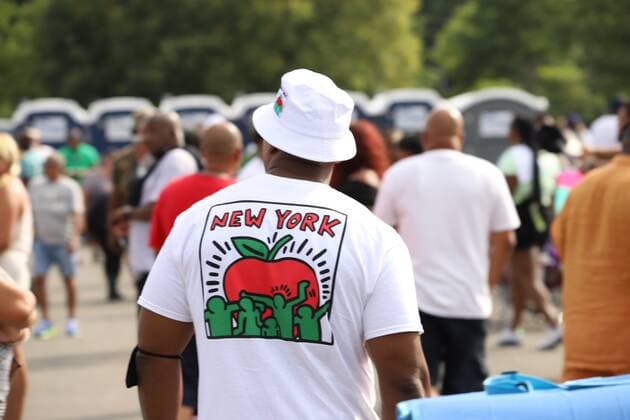 August 16, 2021, Bronx, New York, USA: Audience enjoys a hip hop concert in Orchard Beach, Bronx, New York, during NYC Homecoming Week, which runs from 14 to 22 August with more than 100 arts, culture, entertainment and community events in various parts of the city. Even at outdoor events, people must show proof of vaccination. Copyright: xJosexFranciscox