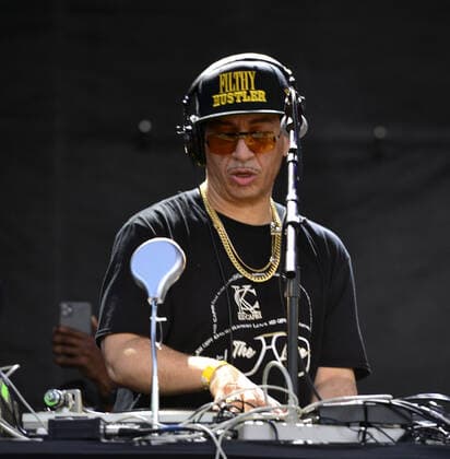 BRONX, NY - AUGUST 16: DJ Kid Capri performs at the It s Time for Hip Hop in NYC concert at Orchard Beach on August 16, 2021 in the Bronx, New York. Copyright: xKoixSojer Snap NxUxPhotosx MediaPunchx