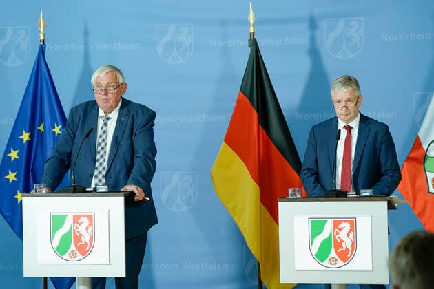 Press Briefing of the NRW Minister of Health on the Corona Situation Duesseldorf North Rhine Westphalia Germany