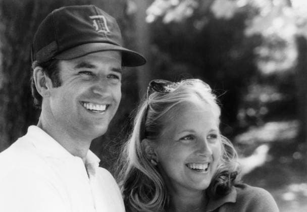 Senator Joe Biden and Jill Biden in the mid-1970s. When they married in 1977, she became the step-mother of Beau and Hunter Biden, aged 6 and 5 years old (BSLOC_2021_4_22) Ref:HISL051 EC040 PUBLICATIONXNOTxINxCANxCHNxFRAxITAxJPNxNORxPOLxRUSxESPxUKxUSA Copyright: xx HISL051 EC040