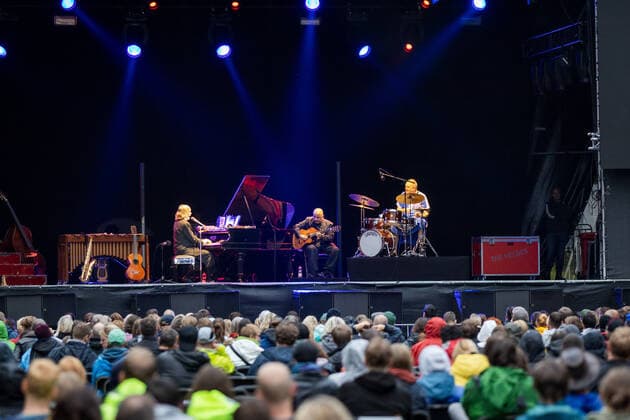 Live performance of the entertainer and musician Helge Schneider with the program The return of the blue-green emerald beetle on the Art Lawn Bonn, 17 08 2021 organized by E L Hartz Promotion GmbH Bonn Gronau NRW Germany
