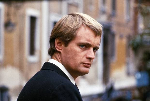 THE MAN FROM U.N.C.L.E., David McCallum, 1964-1968. TV Guide Courtesy Everett Collection Ref:TSDMAFR EC021 PUBLICATIONXNOTxINxCANxCHNxFRAxITAxJPNxNORxPOLxRUSxESPxUKxUSA Copyright: xx TSDMAFR EC021