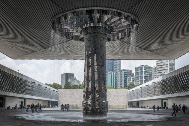 Urban Scenes And Anthropology In Mexico City On 17 August 2021, tourists visited the National Museum of Anthropology, or Museo Nacional de Antropologia, in Mexico City, Mexico. Above, the rain column at the museums entrance is constantly surrounded by falling water on all sides. Mexico City Mexico cupolo-notitle210818_np497  Copyright: xDiegoxCupolox