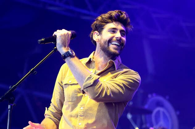 Alvaro Soler live at the Vor Deiner Tür Open Air at Cruise Center Steinwerder Hamburg, 17 08 2021 Foto:xC.xTamckex xFuturexImage