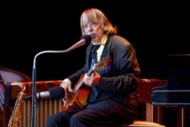 Helge Schneider live with his program Die Wiederkehr des blaugrünen Smaragdkäfers at the Bonner Kunst Rasen Bonn, 17 08 2021 Foto:xC.xHardtx xFuturexImage