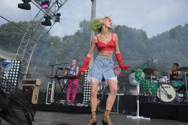 15 08 2021 xkhx Kassel, outdoor culture tent concert Alina Bianca Alli Neumann actress and singer
