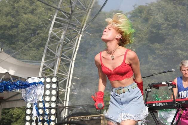 15 08 2021 xkhx Kassel, outdoor culture tent concert Alina Bianca Alli Neumann actress and singer
