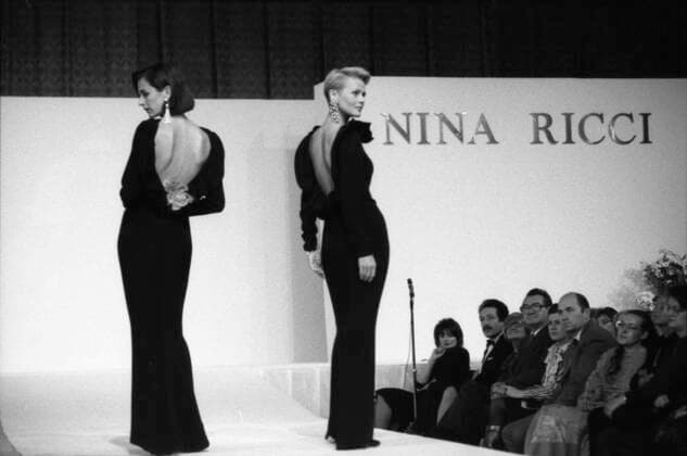 Nina Ricci fashion show in Moscow 6623434 01.11.1989 Nina Ricci presents its 1989 fall winter collection at a fashion show in Moscow. Evening gowns. Alexander Makarov Moscow Russia  Copyright: xAlexanderxMakarovx