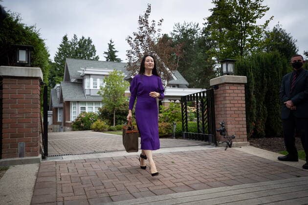 August 18, 2021, Vancouver, BC, Canada: Meng Wanzhou, chief financial officer of Huawei, leaves home to attend what is expected to be the final day of her extradition hearing at B.C. Supreme Court, in Vancouver, on Wednesday, August 18, 2021. Vancouver Canada - ZUMAc35_ 20210818_zaf_c35_037 Copyright: xDarrylxDyckx