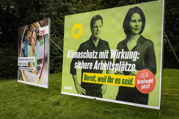 DEU, Germany, North Rhine-Westphalia, Münster, 18 08 2021 election campaign 2021 election posters CDU and Bündnis 90 Die Grünen