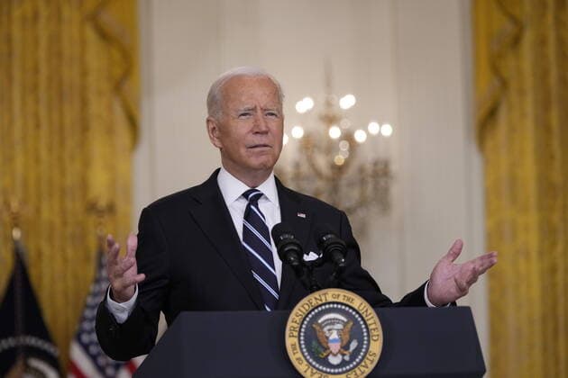 August 18, 2021, Washington, District of Columbia, USA: United States President Joe Biden delivers remarks on the COVID-19 response and the vaccination program in the East Room of the White House in Washington, DC on Wednesday, August 18, 2021. Earlier today, the Biden Administration announced that beginning the week of September 20, US agencies are preparing to offer booster shots to all eligible Americans who received the Pfizer or Moderna vaccines. Credit: CNP Washington USA - ZUMAs152 20210818_zaa_s152_013 Copyright: xChrisxKleponisx