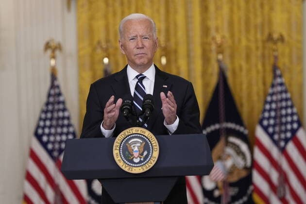 August 18, 2021, Washington, District of Columbia, USA: United States President Joe Biden delivers remarks on the COVID-19 response and the vaccination program in the East Room of the White House in Washington, DC on Wednesday, August 18, 2021. Earlier today, the Biden Administration announced that beginning the week of September 20, US agencies are preparing to offer booster shots to all eligible Americans who received the Pfizer or Moderna vaccines. Credit: CNP Washington USA - ZUMAs152 20210818_zaa_s152_016 Copyright: xChrisxKleponisx