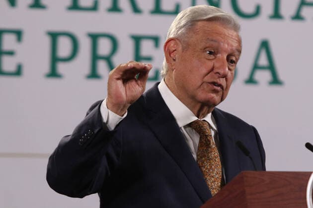 Lopez Obrador During His Daily Press Conference MEXICO CITY, MEXICO - AUGUST 18: Mexican President Andres Manuel Lopez Obrador gesticulating in his spoke during his daily news conference at National Palace on August 18, 2021 in Mexico City, Mexico. Copyright: xIsmaelxRosasx EYEPIXGROUP_IR_18082021_12522