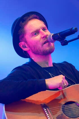 Johannes Oerding live at the BonnLive Kulturgarten Open Air 2021 in the Rheinaue Bonn, 18 08 2021 Foto:xC.xHardtx xFuturexImage