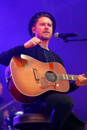 Johannes Oerding live at the BonnLive Kulturgarten Open Air 2021 in the Rheinaue Bonn, 18 08 2021 Foto:xC.xHardtx xFuturexImage