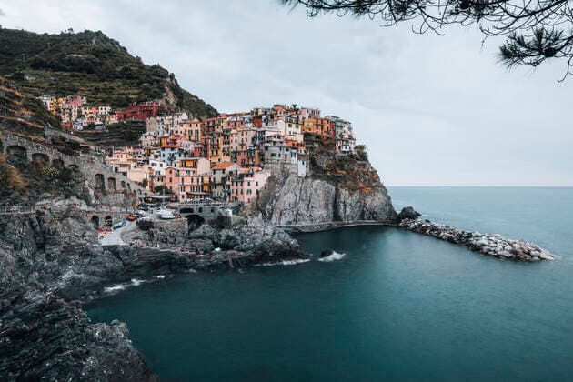 Cove of Manarola short before sunset with calm sea Manarola, Liguria, Italy CR_MAKO210816C-813294-01