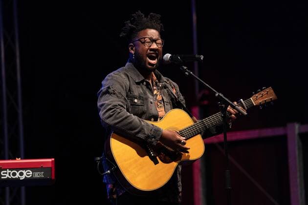 With the title Call You Home Kelvin Jones has his breakthrough in 2014 Kelvin Jones live at the Jazz Joy in Worms Worms Jazz Joy Rheinland Pfalz