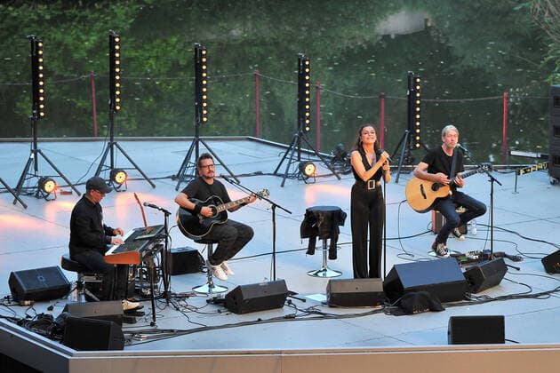 Singer Julia Neigel Singer Julia Neigel during a performance on20 08 2021 on the lake stage in the Luisenpark Mannheim 20210820MWI3217