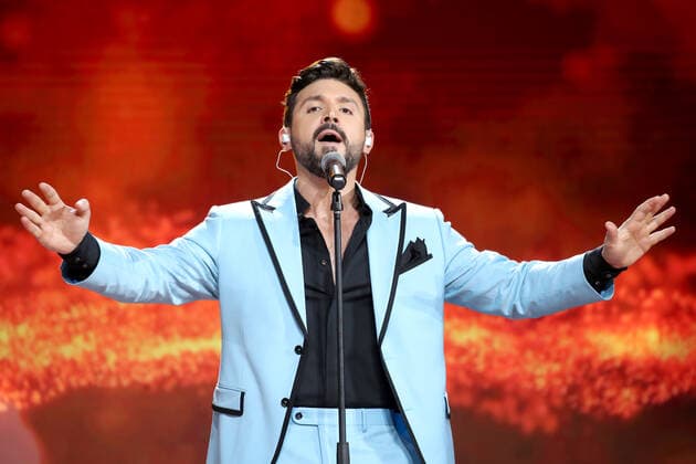SOCHI, RUSSIA - AUGUST 21, 2021: Alfie Arcuri representing Australia performs at the New Wave 2021 International Contest for Young Pop Singers. Vyacheslav Prokofyev TASS  TS10D3FB