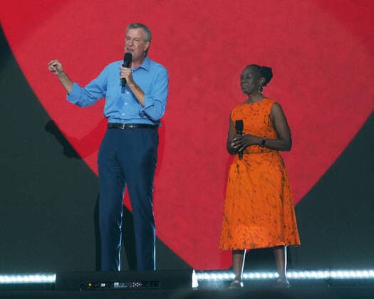 August 21, 2021, New York, New York, USA: NEW YORK, NEW YORK - AUGUST 21: Mayor of New York City, Bill de Blasio and Chirlane McCray speak onstage during We Love NYC: The Homecoming Concert Produced by NYC, Clive Davis, and Live Nation on August 21, 2021 in Central Park in New York City New York USA - ZUMAr334 20210821_znp_r334_048 Copyright: xDebraxL.xRothenbergx
