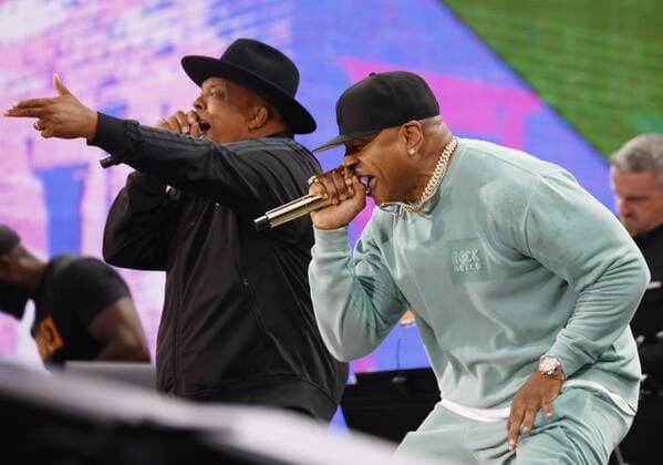 LL Cool J and Rev Run perform at the We Love NYC: The Homecoming Concert In Central Park in New York City on Saturday, August 21, 2021. The Event ended abruptly when thunder storms and lightning related to Hurricane Henri moved into the area.  NYP20210821120 JohnxAngelillo