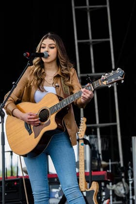 August 21, 2021, Edmonton, Alberta, Canada: Hailey Benedict performs live during the Together Again Outdoor Festival at Northlands Exhibition Grounds in Edmonton. Edmonton Canada - ZUMAs197 20210821_zaa_s197_550 Copyright: xRonxPalmerx