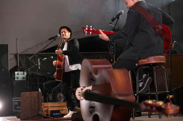 Johannes Oerding live as part of the concert series Back on Stage at the Gilde Parkbühne Hannover, 20 08 2021 Foto:xC.xNiehausx xFuturexImage