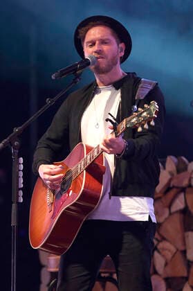 Johannes Oerding live as part of the concert series Back on Stage at the Gilde Parkbühne Hannover, 20 08 2021 Foto:xC.xNiehausx xFuturexImage