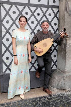 Anna Lukshina and Jakov Steiman at the concert at the Flüsterbogen with singing and lute at the Haus zum Flüsterbogen at the Untermarkt Görlitz, 22 08 2021 Foto:xM.xWehnertx xFuturexImage