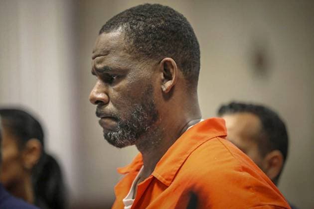 July 15, 2021: R. Kelly appears during a hearing Sept. 17, 2019, at the Leighton Criminal Court Building in Chicago. - ZUMAm67_ 20210715_zaf_m67_013 Copyright: xAntonioxPerezx
