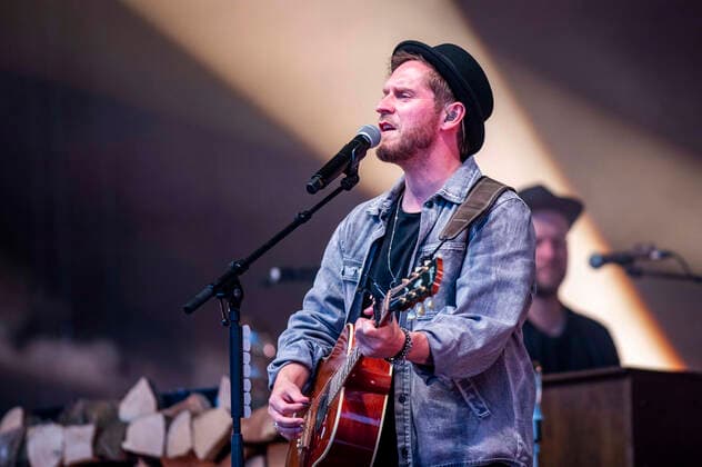 Johannes Oerding live at the Vor Deiner Tür Open Air at the Steigerwaldstadion Erfurt, 23 08 2021 Foto:xM.xKremerx xFuturexImage