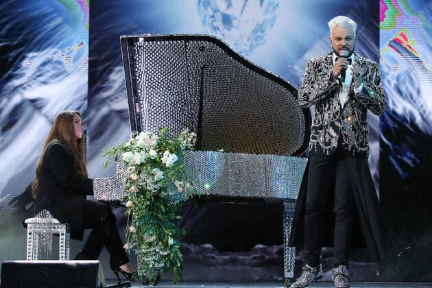 SOCHI, RUSSIA â€“ AUGUST 24, 2021: Composer Viktoria Kokhana (L) and singer Filipp Kirkorov perform at a concert as part of the New Wave 2021 International Contest for Young Pop Singers. Vyacheslav Prokofyev TASS  TS10DA09