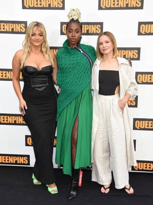 Bilder des Jahres 2021, Entertainment 08 August Entertainment Themen der Woche KW34 August 25, 2021, Beverly Hills, California, USA: Bebe Rexha, Kirby Howell-Baptiste and Kristen Bell posing at the Ã Queenpins photo call at the Four Season Los Angeles at Beverly Hills. Beverly Hills USA - ZUMAo05_ 20210825_zaf_o05_001 Copyright: xLisaxO Connorx