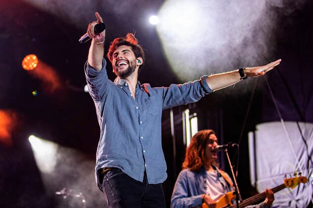 Alvaro Soler live at the Vor Deiner Tür Open Air at the Steigerwaldstadion Erfurt, 25 08 2021 Foto:xM.xKremerx xFuturexImage
