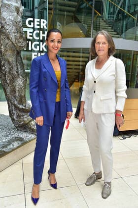 Gustav Heinemann Citizens Prize 2021 Sawsan Mohammed Chebli,Christina Rau, award ceremony of the Gustav Heinemann Citizens Prize in the atrium of the Willy Brandt House in Berlin on 26 08 2021 Photopress Mueller
