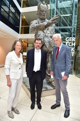 Gustav Heinemann Citizens Prize 2021 Christina Rau, Elias Dray, Henning Scherf Presentation of the Gustav Heinemann Citizens Prize in the Atrium of the Willy Brandt Haus in Berlin on 26 08 2021 Photopress Mueller
