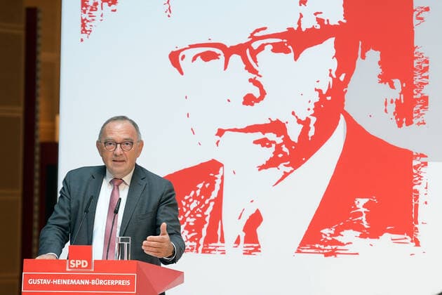 Gustav Heinemann Citizens Prize 2021 Norbert Walter Borjans, SPD Presentation of the Gustav Heinemann Citizens Prize in the Atrium of the Willy Brandt House in Berlin on 26 08 2021 Photopress Mueller
