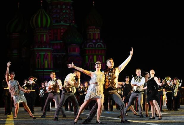 Russia Military Music Festival 6635256 27.08.2021 Members of Valery Khalilov Moscow Suvorov Military Music College band perform during the opening ceremony of the Spasskaya Tower International Military Music Festival at the Red Square, in Moscow, Russia. Ramil Sitdikov Sputnik Moscow Russia  Copyright: xRamilxSitdikovx