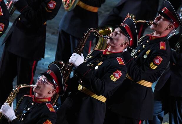 Russia Military Music Festival 6635301 27.08.2021 Members of Valery Khalilov Moscow Suvorov Military Music College band perform during the opening ceremony of the Spasskaya Tower International Military Music Festival at the Red Square, in Moscow, Russia. Vladimir Vyatkin Sputnik Moscow Russia  Copyright: xVladimirxVyatkinx