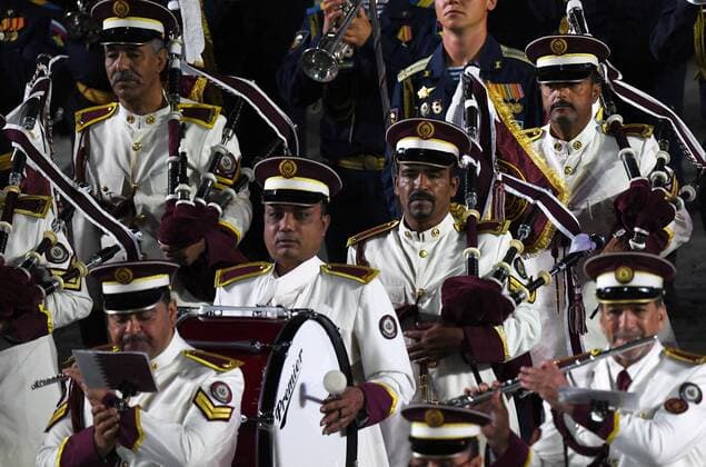 Russia Military Music Festival 6635331 27.08.2021 Members of the Qatar Military Music Band perform during the opening ceremony of the Spasskaya Tower International Military Music Festival at the Red Square, in Moscow, Russia. Vladimir Vyatkin Sputnik Moscow Russia  Copyright: xVladimirxVyatkinx