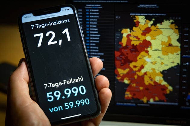 Coronavirus in Germany Covid 19 Dashboard of the Robert Koch Institute 28 08 2021 Robert Koch Institute 7 days incidence 72.1 7 days number of cases 59 990 COVID 19 cases 3 924 131 Addition of 10 303 compared to the previous day COVID 19 deaths 92 118 Addition of 22 compared to the previous day