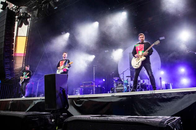 Kristoffer Hünecke, Johannes Strate and Niels Kristian Hansen from Revolverheld live at the Vor Deiner Tür Open Air at Steigerwaldstadion Erfurt, 27 08 2021 Foto:xM.xKremerx xFuturexImage