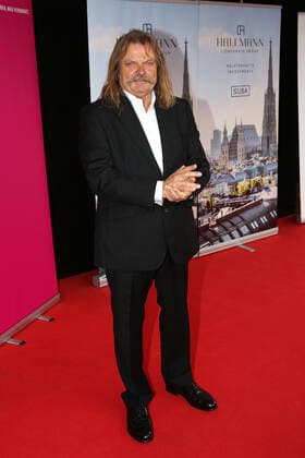 Leslie Mandoki at the European Culture Award Gala Ceremony on 28 08 2021 at the Opera House in Bonn European Culture Award Ceremony 2021 in Bonn