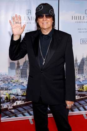 Gottfried Helnwein bei der Europäischen Kulturpreisgala 2021 im Opernhaus. Bonn, 28.08.2021 *** Gottfried Helnwein at the European Culture Award Gala 2021 at the Opera House Bonn, 28 08 2021 Foto:xC.xHardtx xFuturexImage