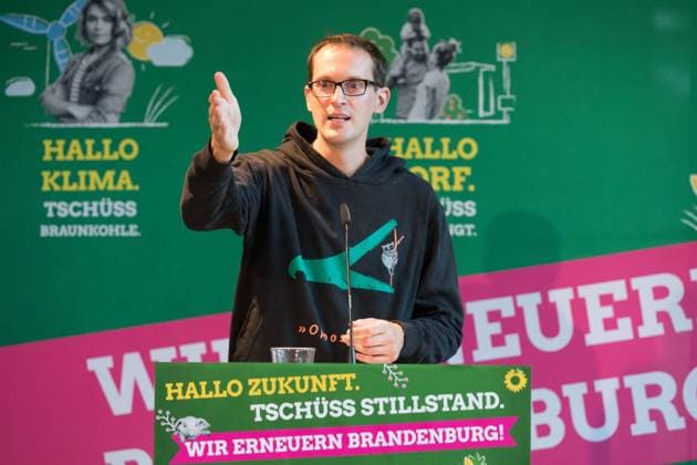 Landesdelegiertenrat (kleiner Parteitag) von BÜNDNIS 90 DIE GRÜNEN Brandenburg in Potsdam Benjamin Raschke (Fraktionsvorsitzender Bündnis 90 Die Grünen im Brandenburger Landtag) Postdam Brandenburg Deutschland *** State Delegates Council small party conference of BÜNDNIS 90 DIE GRÜNEN Brandenburg in Potsdam Benjamin Raschke Parliamentary Group Chairman Bündnis 90 Die Grünen in the Brandenburg State Parliament Postdam Brandenburg Germany