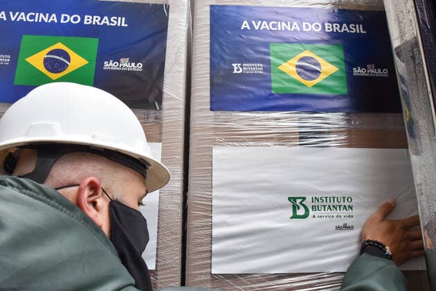 SÃO PAULO, SP - 30.08.2021: SAÍDA DE VACINAS DO INSTITUTO BUTANTAN - João Doria, (PSDB) Governor of São Paulo, monitors the release of 10 million new doses of Coronavac vaccine, from the Butantan Institute, against Covid-19 (Coronavirus) to the PNI (National Immunization Program) of the Ministry of Health. Monday (30) at the Butantan Institute. x2113666x  RobertoxCasimiro