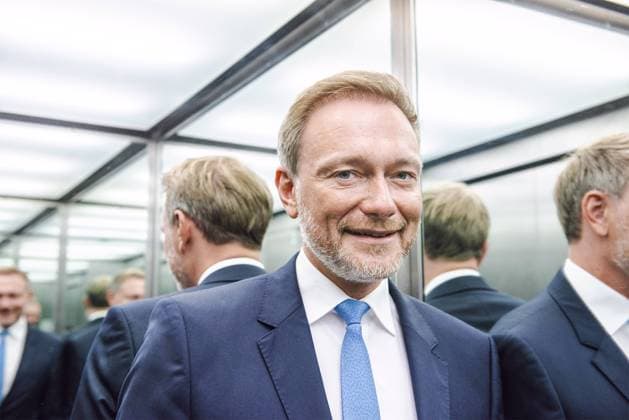 Christian Lindner Editorial 11.08.2021, Berlin. FDP-Vorsitzender Christian Lindner im Tagesspiegel Interview zu Gast im Verlagsgebäude. Thema: Wahlkampf, mögliche Koalitionen, Klimaschutz, Pandemie, möglicher nächster Finanzminister Berlin Berlin Deutschland Askanischer Platz 3 *** Christian Lindner Editorial 11 08 2021, Berlin FDP Chairman Christian Lindner in Tagesspiegel Interview guest in publishing house Topic Election campaign, possible coalitions, climate protection, pandemic, possible next finance minister Berlin Berlin Germany Askanischer Platz 3 Copyright: xNASSIMxRADx