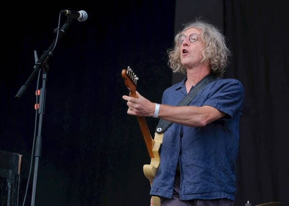 August 29, 2021, Portsmouth, Hampshire, United Kingdom: John Timothy Powers, lead vocalist and guitarist with English Indie alternative rock band Cast performs live on stage at Victorious Festival. Portsmouth United Kingdom - ZUMAs197 20210829_zaa_s197_359 Copyright: xDawnxFletcher-Parkx