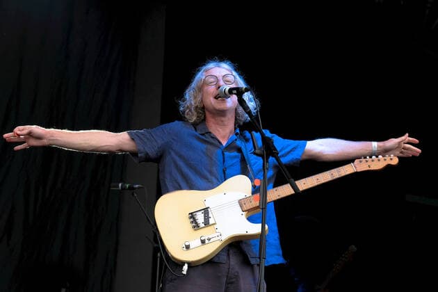 August 29, 2021, Portsmouth, Hampshire, United Kingdom: John Timothy Powers, lead vocalist and guitarist with English Indie alternative rock band Cast performs live on stage at Victorious Festival. Portsmouth United Kingdom - ZUMAs197 20210829_zaa_s197_365 Copyright: xDawnxFletcher-Parkx