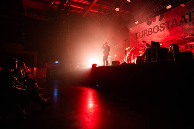 Concert of Turbostaat in the Berlin Columbiahalle Concert of the punk band Turbostaat in the fully occupied Columbia Halle Also on the last day of the Columbia Beatz the Berlin Columbiahalle was sold out 300 spectators were allowed to take a seat in the seated hall, all under observance of the valid, pandemic-conditioned hygiene rules , Berlin Berlin Germany Neuköll
